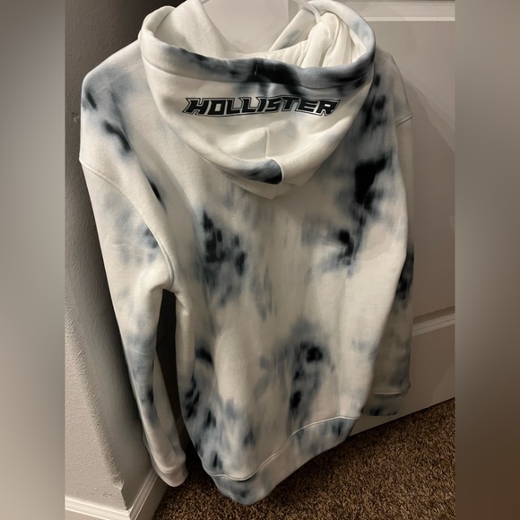 Hollister hoodie - Picture 3 of 4